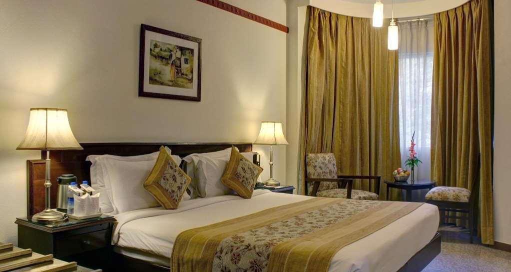 Best Western Resort Country Club Gurgaon Habitación foto